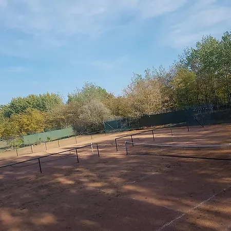 Károly Vadászkastély Maison d'hôtes *